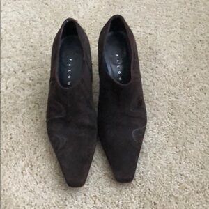 Brown suede/Italian leather bootie by Paloma sz 8